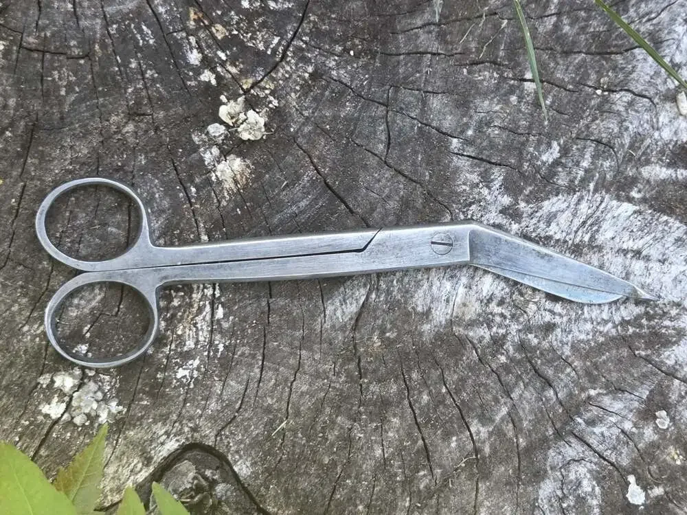 Vintage Compton USA Stainless Bandage Scissors Angled Medical Shears 7 Inch